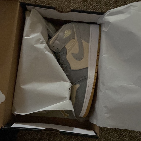 Nike Other - Nike Air Jordan 1 Mid SE Coconut Milk Size 7Y
